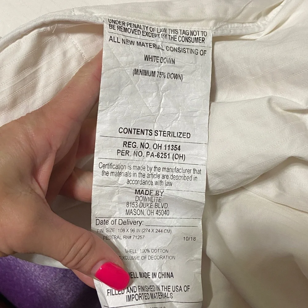 Like new Downlite Queen Goose Down Comforter